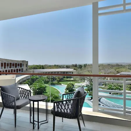 Courtyard By Marriott Aravali Resort Faridabad Exterior photo
