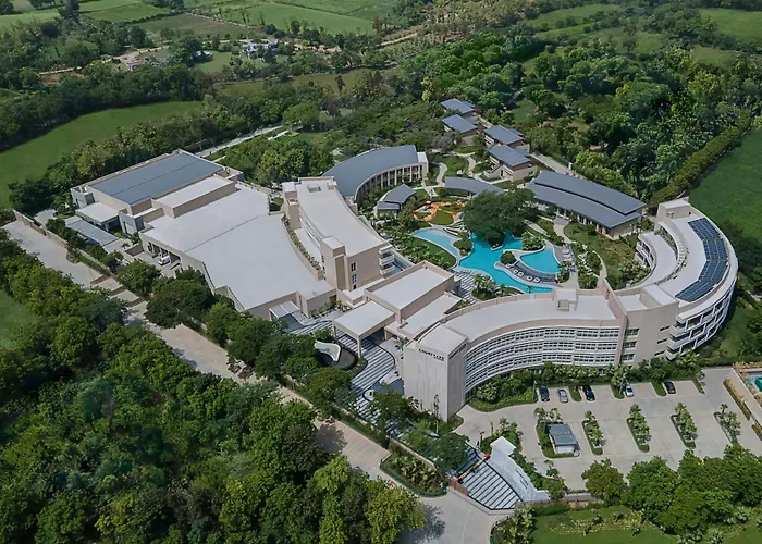 Courtyard By Marriott Aravali Resort