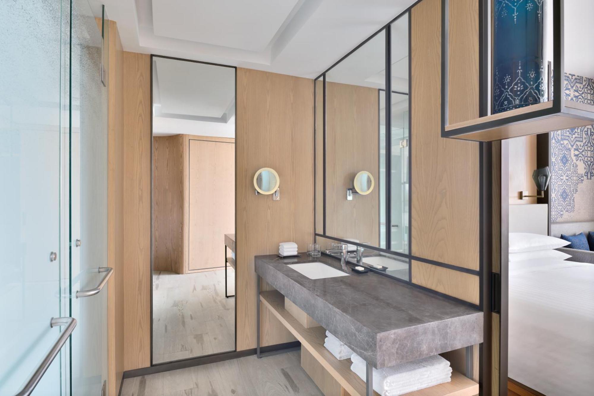 Courtyard By Marriott Aravali